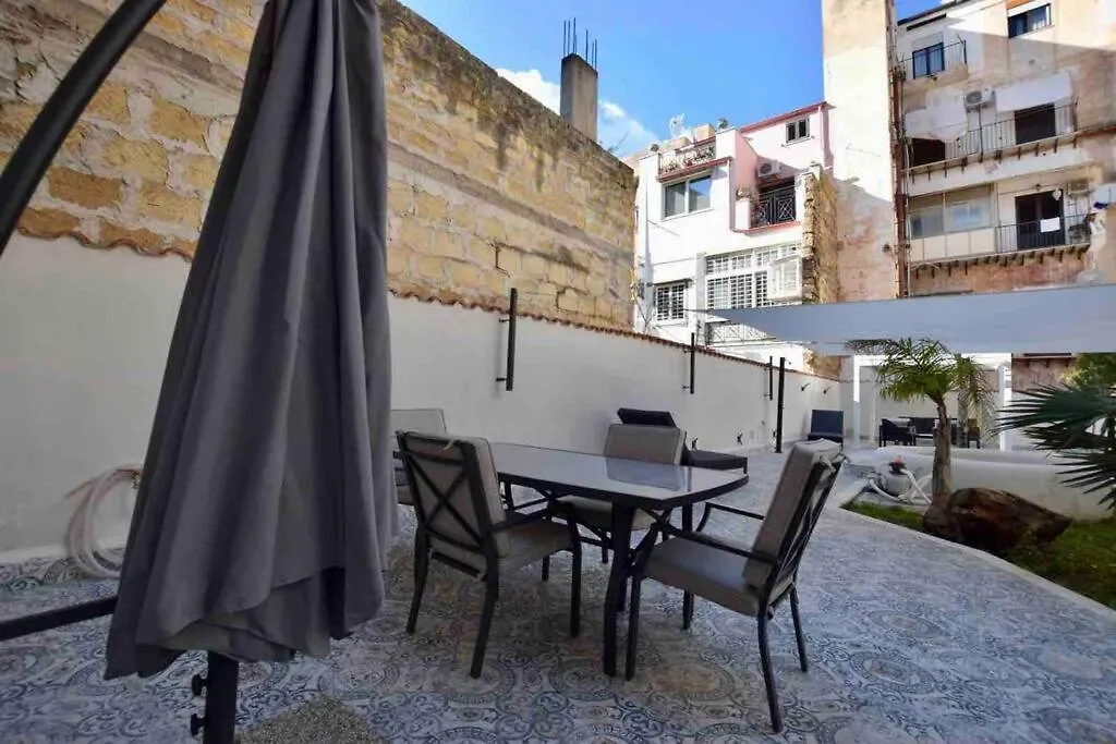Benni'S Garden Apartment Palermo